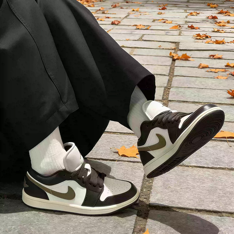 Nike Jordan Air Jordan1 Low Wh - Women'S Shoes Nike Jordan 评论和价格