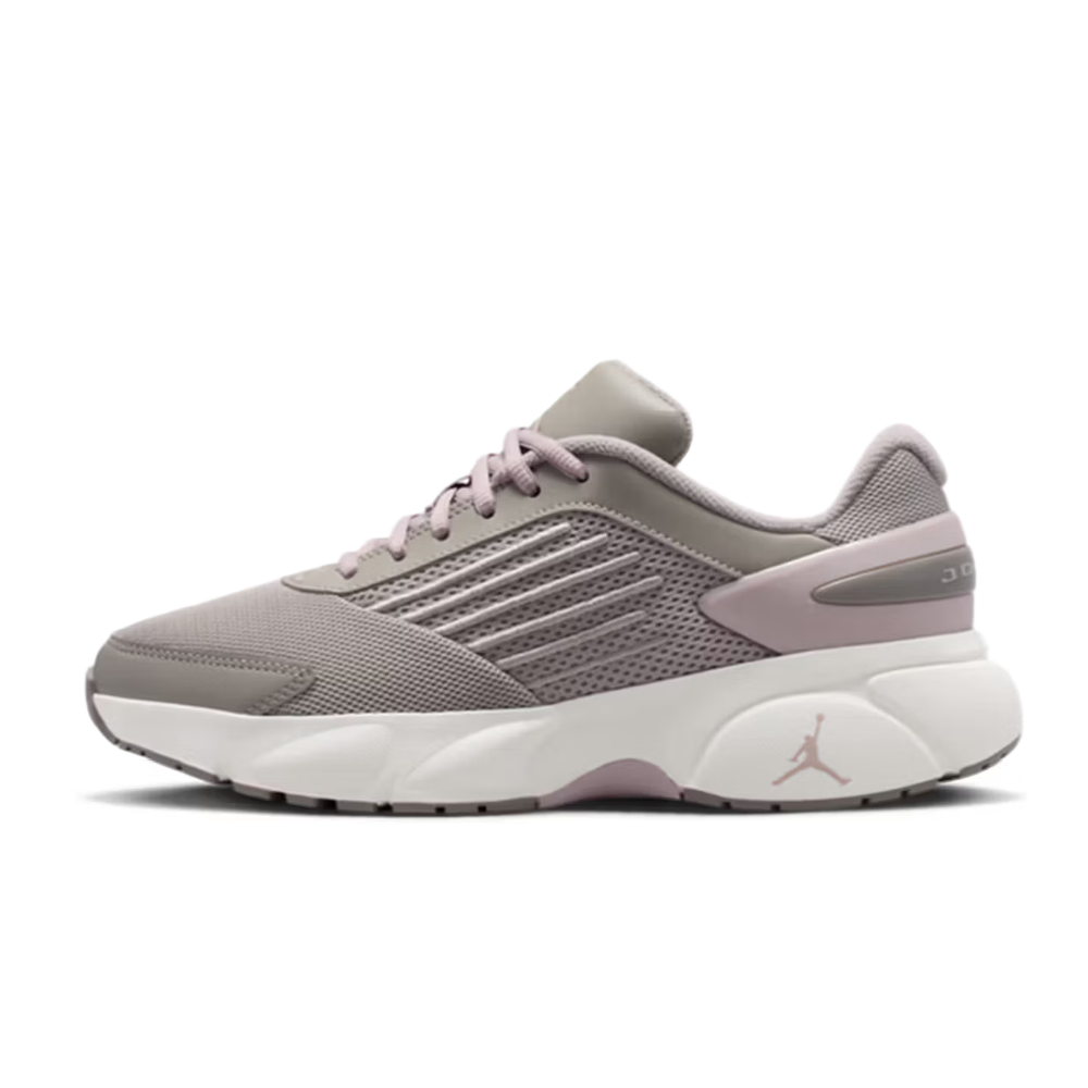 Nike Jordan TRUNNER FLOW: Comf - Women'S Shoes Nike Jordan 评论和价格